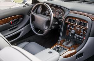Aston Martin DB7 Volante 1997 года  (NA)